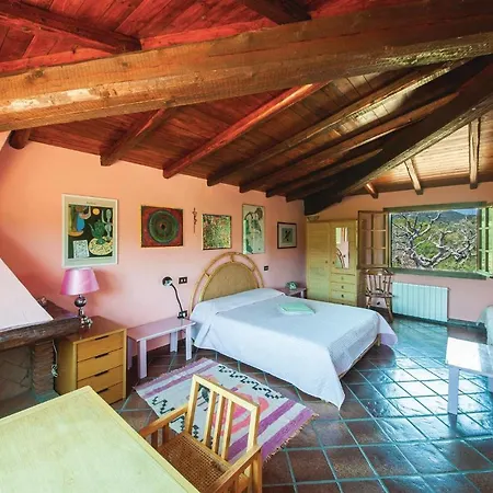 Stunning In W/ 4 Bedrooms Dom wakacyjny *